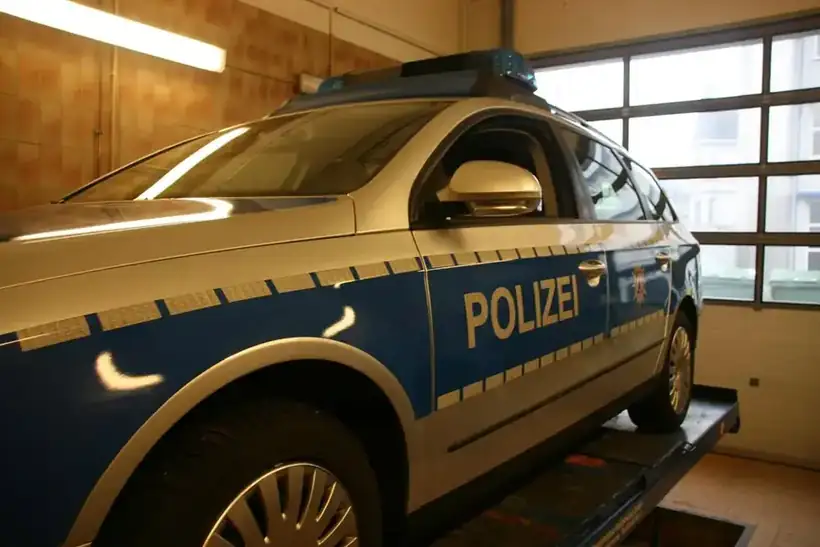 Polizeifahrzeug Beschriftung – Einsatz- & Sonderfahrzeuge von Münch Werbetechnik Siegen
