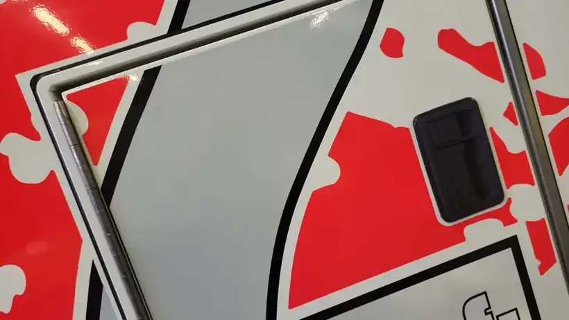 RTW Folierungsdetail – Einsatz- & Sonderfahrzeuge von Münch Werbetechnik Siegen