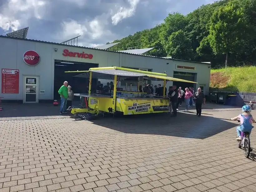 Bierrondell Anhänger – Fahrzeugbeschriftung von Münch Werbetechnik Siegen