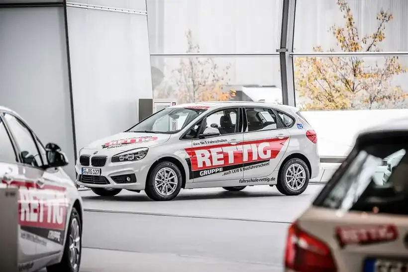 BMW Rettig Beschriftung – Fahrzeugbeschriftung von Münch Werbetechnik
