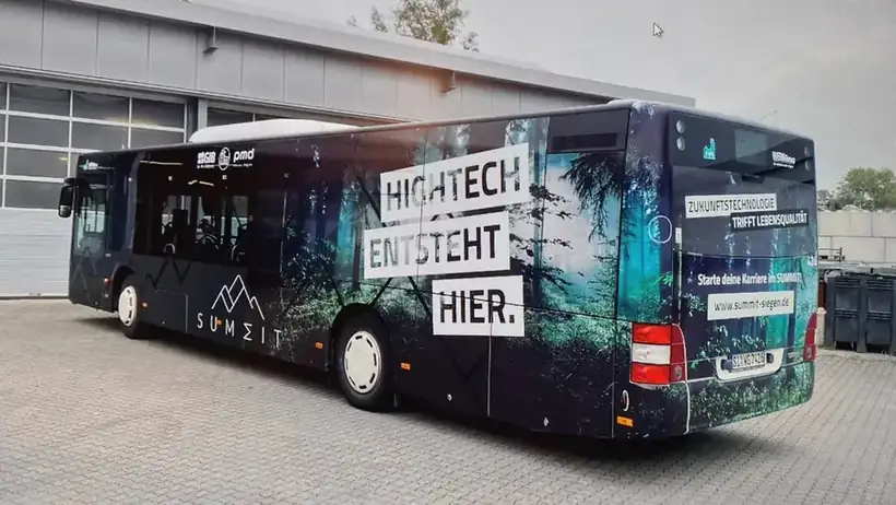Bus Summit Hightech – Fahrzeugbeschriftung von Münch Werbetechnik