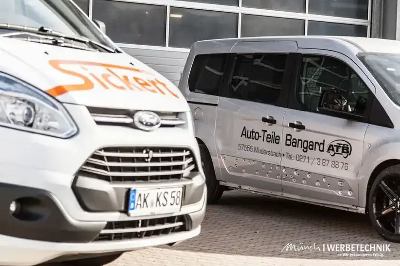 Fahrzeuge Sickert und Bangard – Fahrzeugbeschriftung von Münch Werbetechnik Siegen