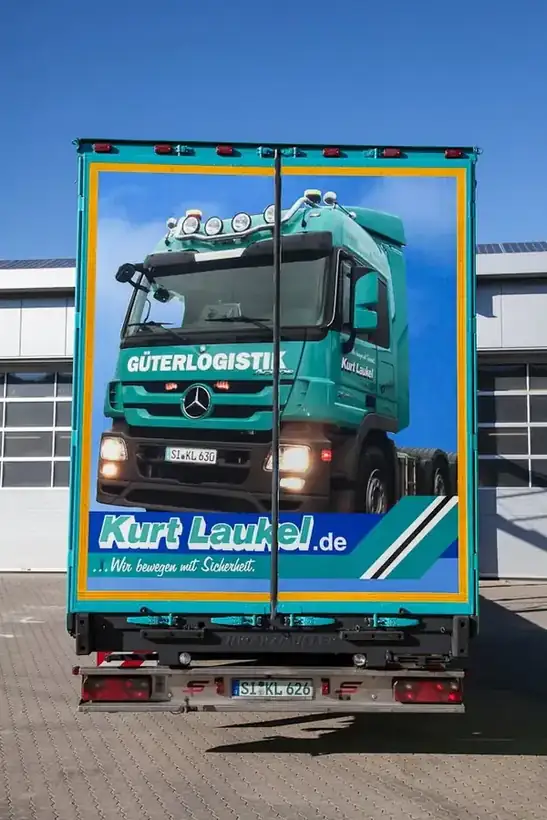 LKW Güterlogistik Laukel – Fahrzeugbeschriftung von Münch Werbetechnik Siegen