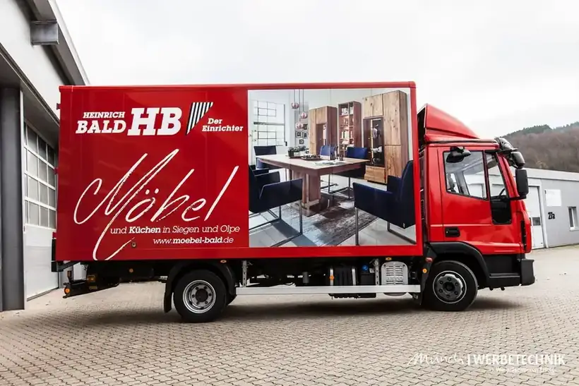 LKW Heinrich Bald Möbel – Fahrzeugbeschriftung von Münch Werbetechnik Siegen