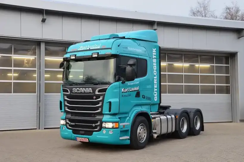 Scania Zugmaschine Karl Löbbe – Fahrzeugbeschriftung von Münch Werbetechnik Siegen
