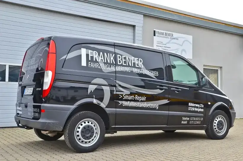 Transporter Frank Benfer – Fahrzeugbeschriftung von Münch Werbetechnik Siegen