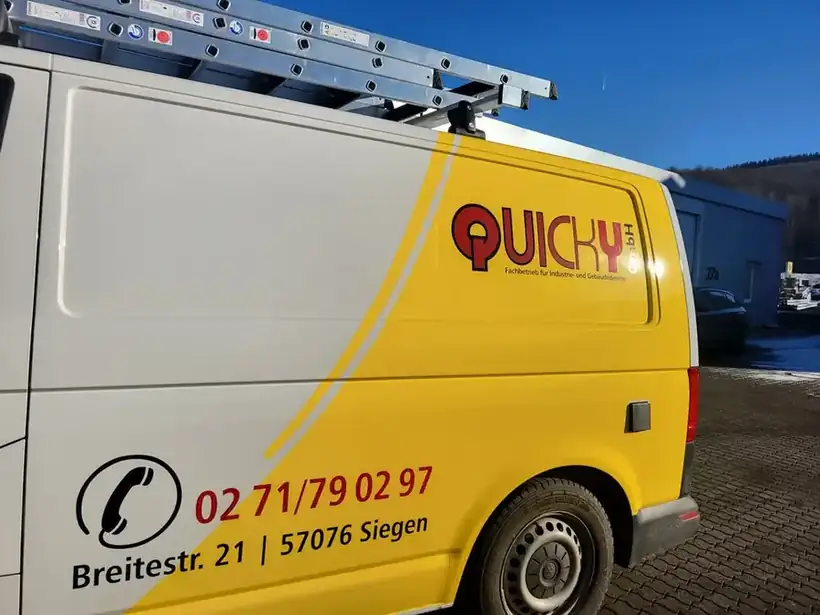 Transporter Quickly Seitenbeschriftung – Fahrzeugbeschriftung von Münch Werbetechnik Siegen