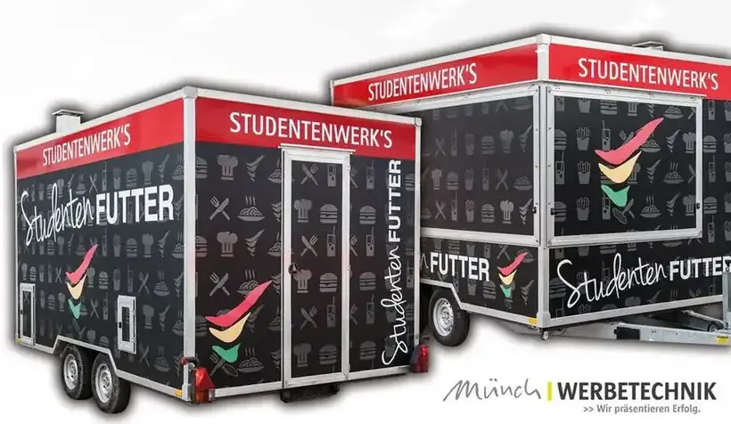 Verkaufsanhänger Studentenwerk – Fahrzeugbeschriftung von Münch Werbetechnik