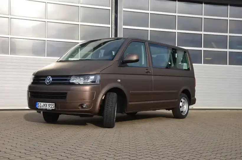 VW T5 Bus Vollfolierung – Fahrzeugbeschriftung von Münch Werbetechnik Siegen