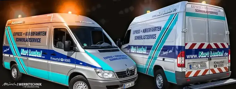 Zwei Transporter Schornsteinfeger – Fahrzeugbeschriftung von Münch Werbetechnik Siegen