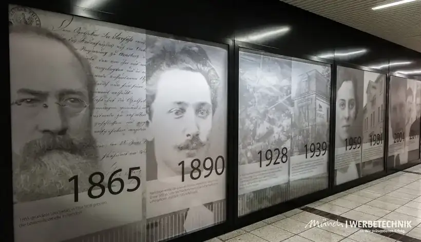 Glasbeschriftung Jubiläumsportraits – Glas, Fassade & Gebäude von Münch Werbetechnik Siegen