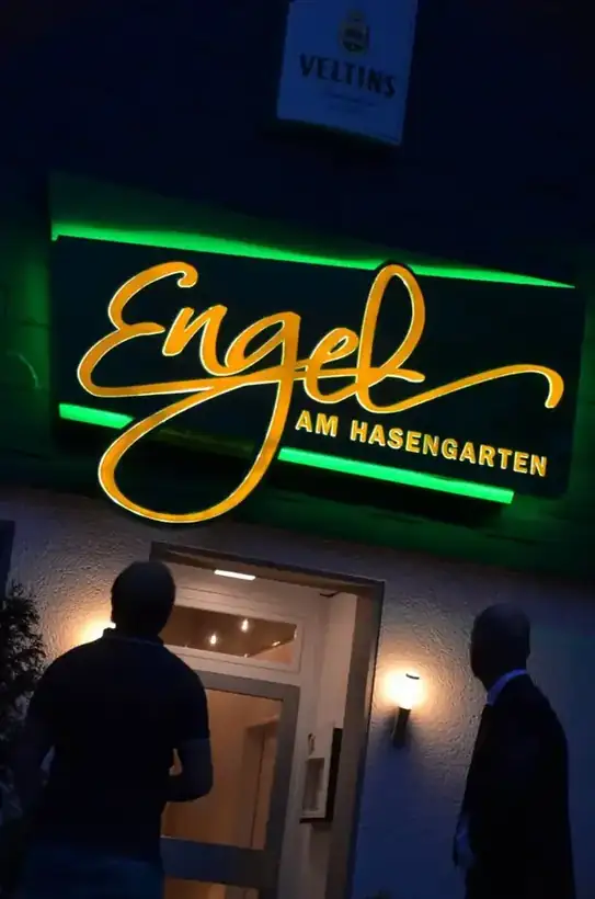 Engel Leuchtschrift Eingang – Licht- & Außenwerbung von Münch Werbetechnik Siegen