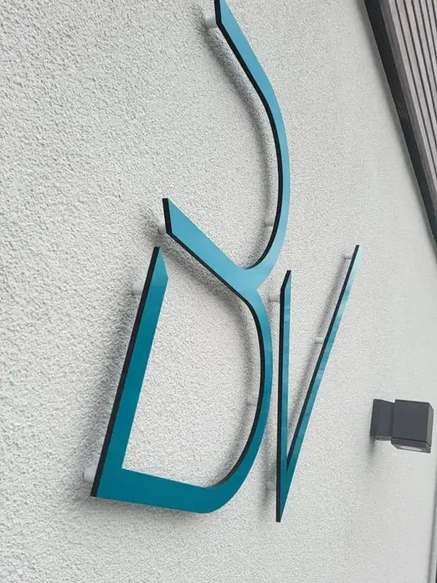 Reliefbuchstaben BV Birkner – Licht- & Außenwerbung von Münch Werbetechnik Siegen