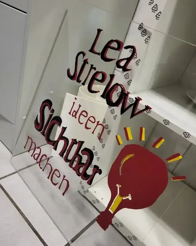 Reliefbuchstaben Lea Strelow – Licht- & Außenwerbung von Münch Werbetechnik Siegen