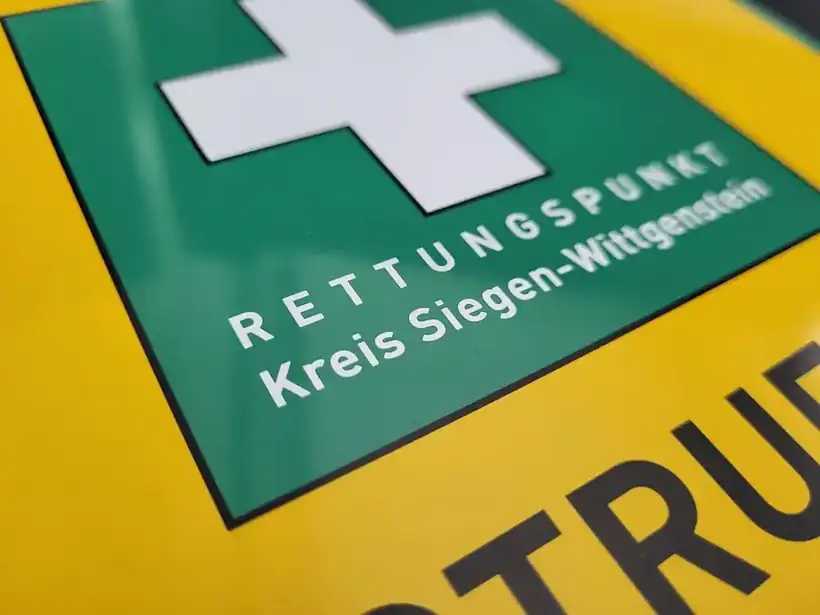 Rettungspunkt Kreis Siegen-Wittgenstein – Schilder & Leitsysteme von Münch Werbetechnik Siegen